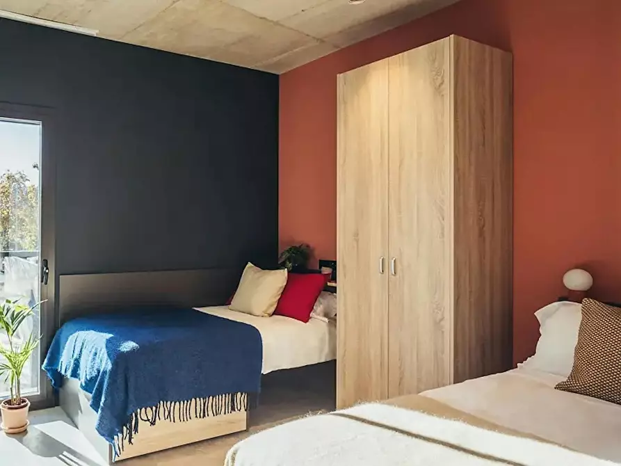 Immagine 3 di Camera condivisa in affitto  in Carrer de la Residencia a Hospitalet De Llobregat, L'