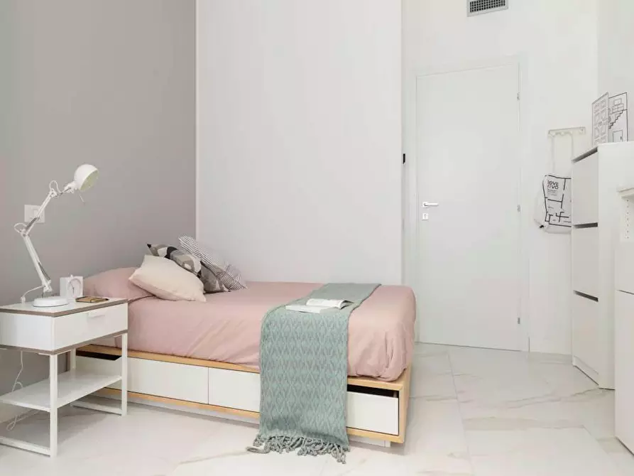 Immagine 3 di Camera in affitto  in Viale Bligny a Milano