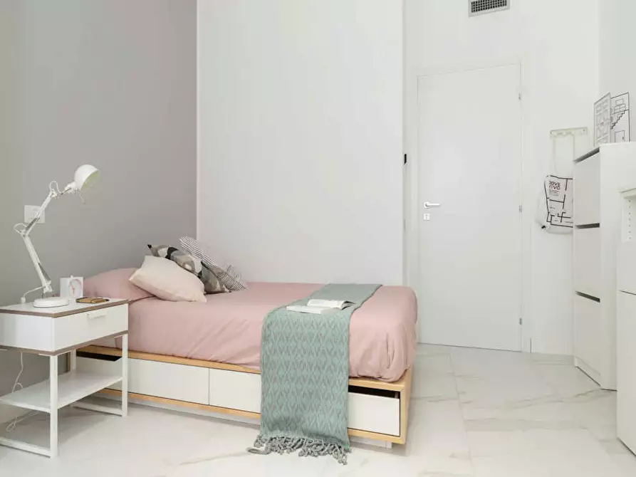 Immagine 3 di Camera in affitto  in Viale Bligny a Milano