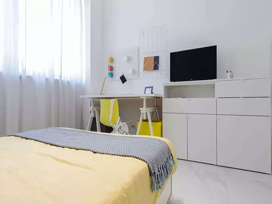 Immagine 5 di Camera in affitto  in Viale Bligny a Milano