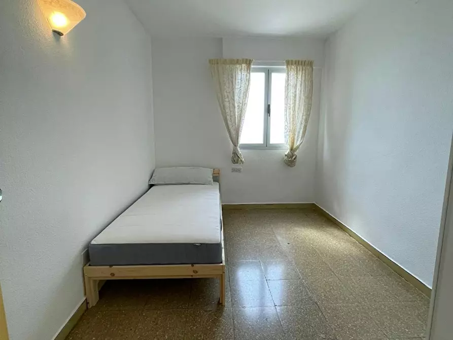 Immagine 2 di Camera in affitto  in Avenida Eufemiano Jurado a Las Palmas De Gran Canaria