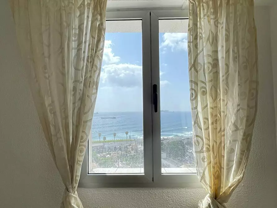 Immagine 4 di Camera in affitto  in Avenida Eufemiano Jurado a Las Palmas De Gran Canaria