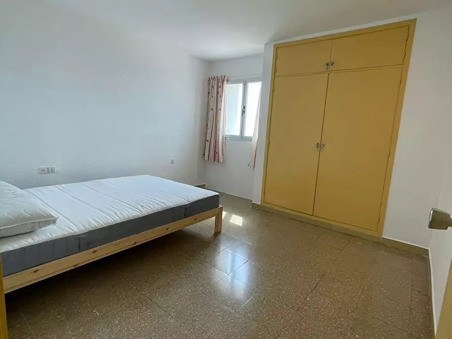 Immagine 2 di Camera in affitto  in Avenida Eufemiano Jurado a Las Palmas De Gran Canaria