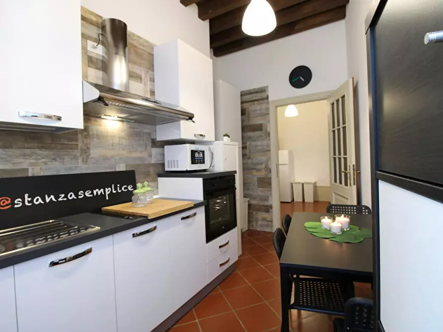 Immagine 4 di Camera in affitto  in Via Trieste a Brescia