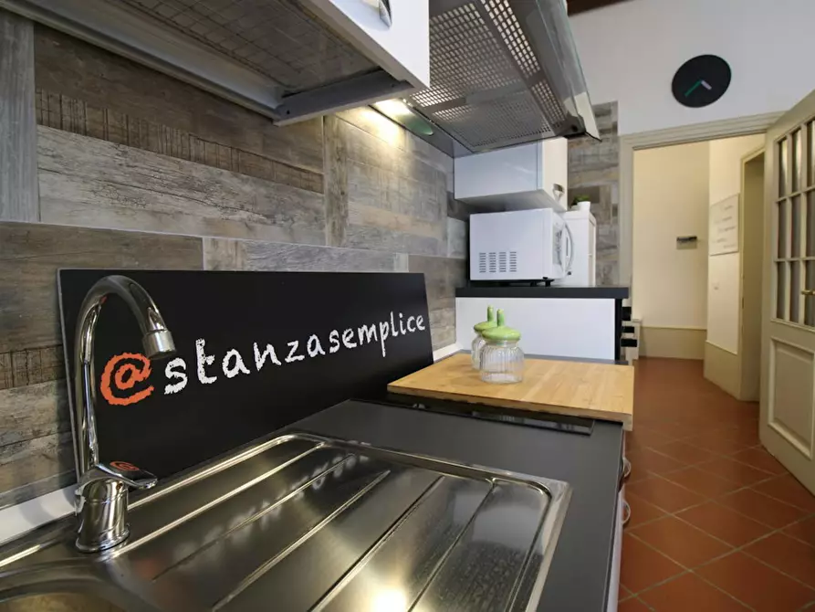 Immagine 8 di Camera in affitto  in Via Trieste a Brescia