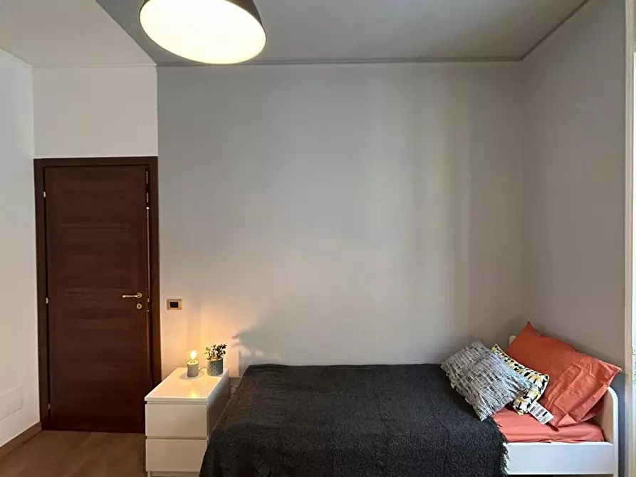 Immagine 1 di Camera in affitto  in Via Mantova a Brescia