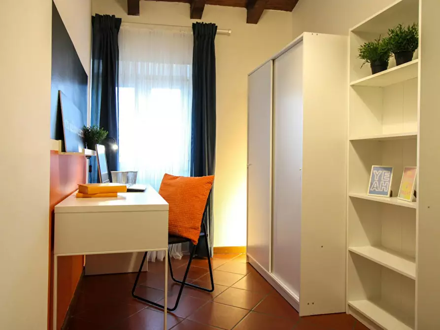 Immagine 5 di Camera in affitto  in Via Trieste a Brescia