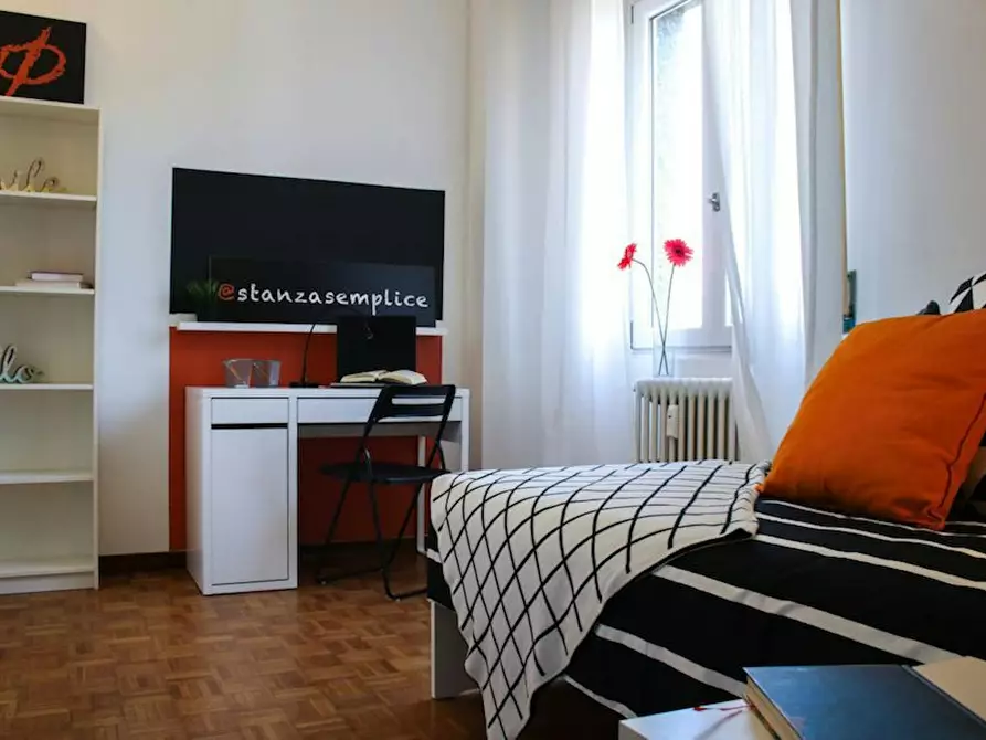 Immagine 3 di Camera in affitto  in Via Mantova a Brescia