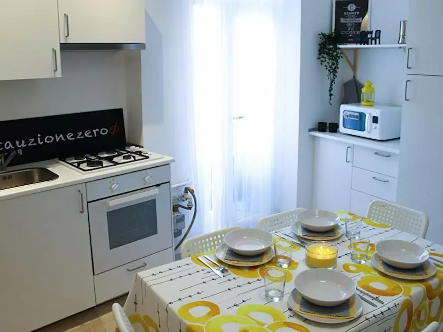 Immagine 5 di Camera in affitto  in Via Pusterla a Brescia