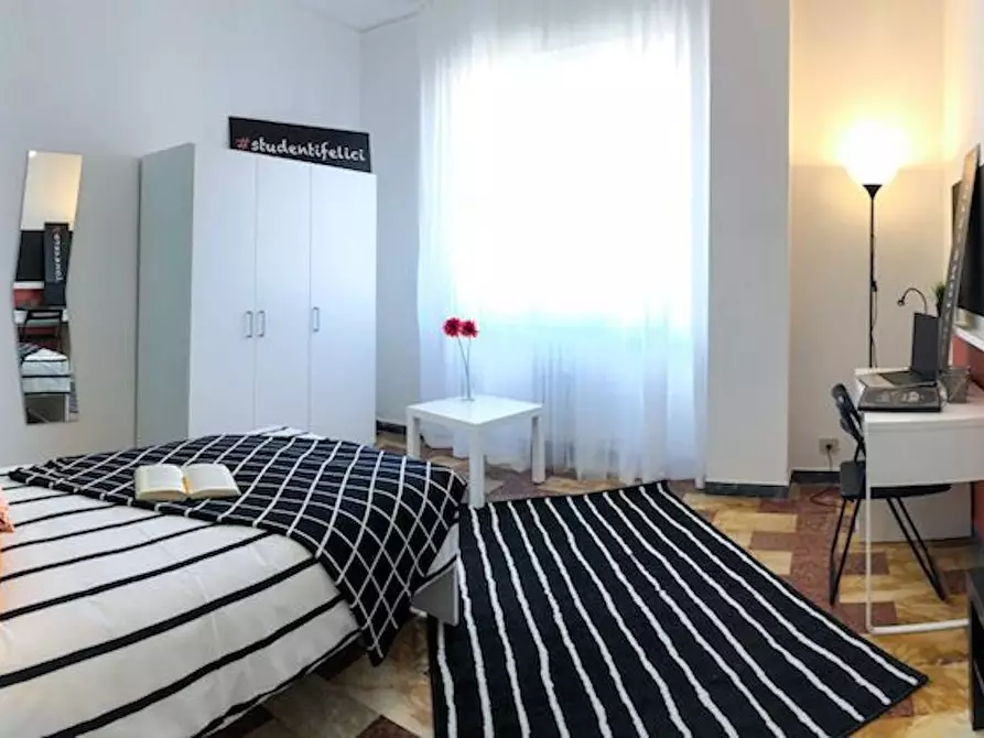 Immagine 4 di Camera in affitto  in Via Pusterla a Brescia