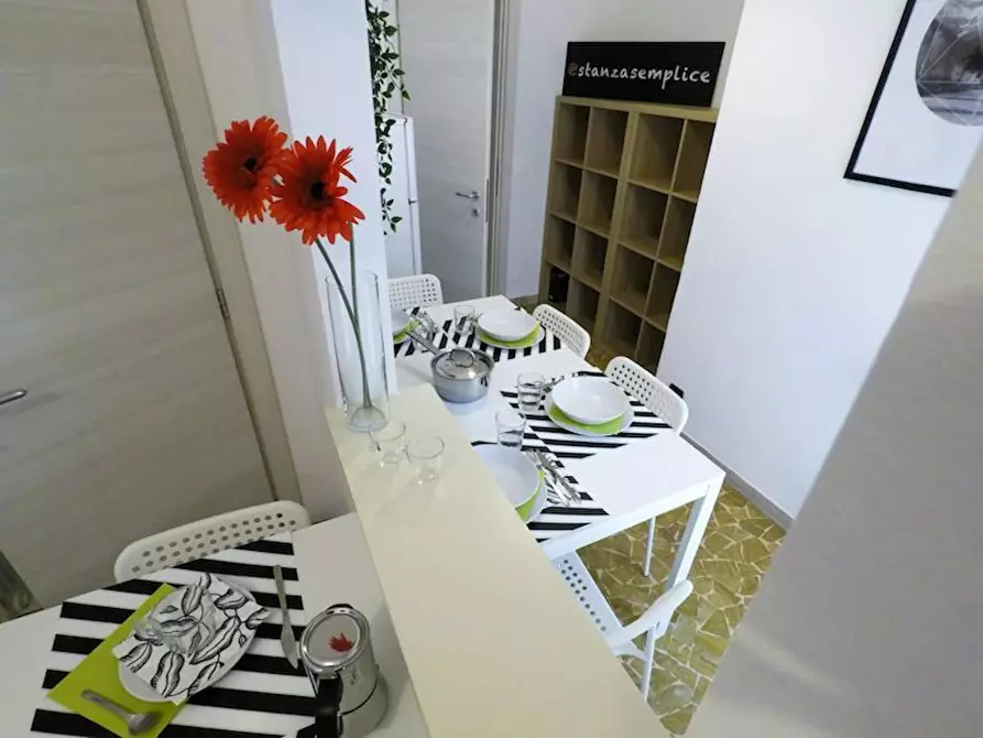 Immagine 9 di Camera in affitto  in Via Pusterla a Brescia