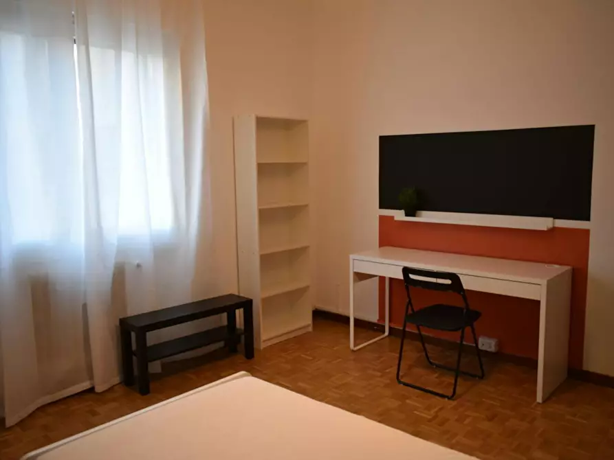 Immagine 3 di Camera in affitto  in Via Rocca d'Anfo a Brescia