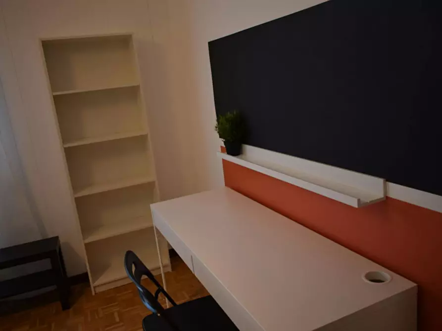 Immagine 6 di Camera in affitto  in Via Rocca d'Anfo a Brescia