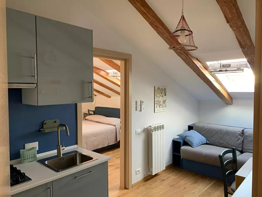 Immagine 1 di Appartamento in affitto  in Via Udine a Trieste