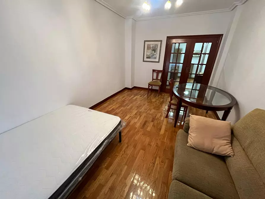 Immagine 2 di Camera in affitto  in Calle de Juan XXIII a Logroño