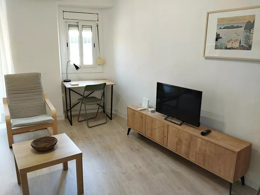 Immagine 6 di Appartamento in affitto  in Carrer de l'Hospital a Barcelona