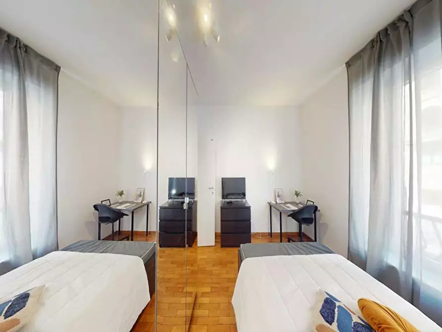 Immagine 5 di Camera in affitto  in Viale Tunisia a Milano