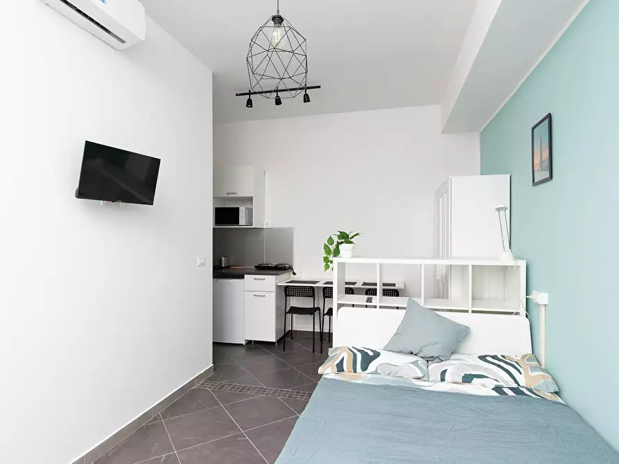 Immagine 2 di Appartamento in affitto  in Viale Principe Amedeo a Rimini