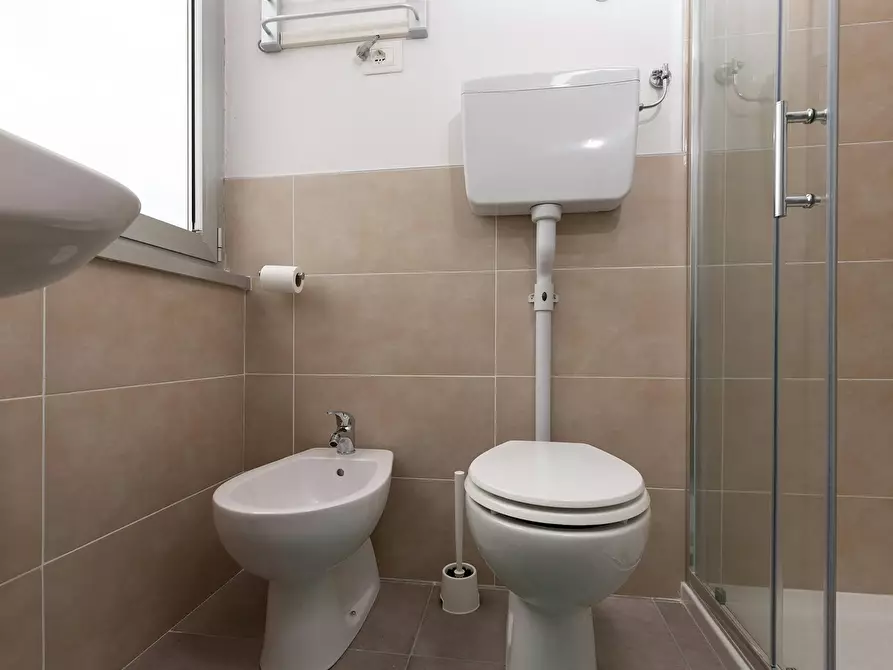 Immagine 7 di Appartamento in affitto  in Viale Principe Amedeo a Rimini