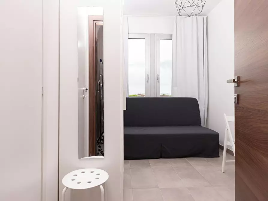 Immagine 1 di Appartamento in affitto  in Viale Principe Amedeo a Rimini