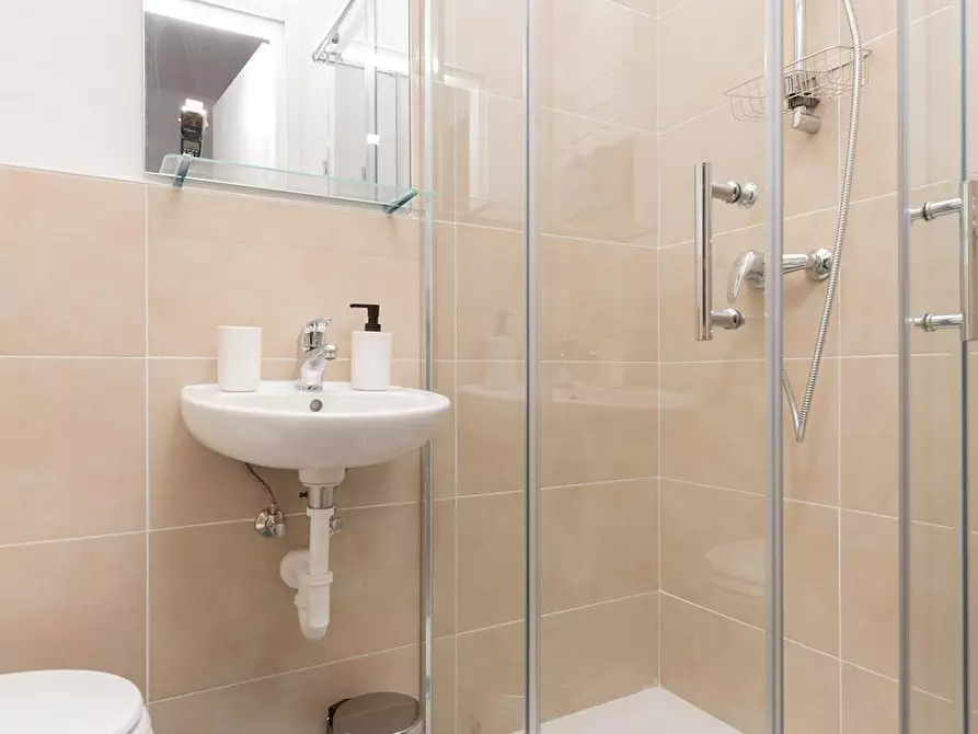 Immagine 6 di Appartamento in affitto  in Viale Principe Amedeo a Rimini