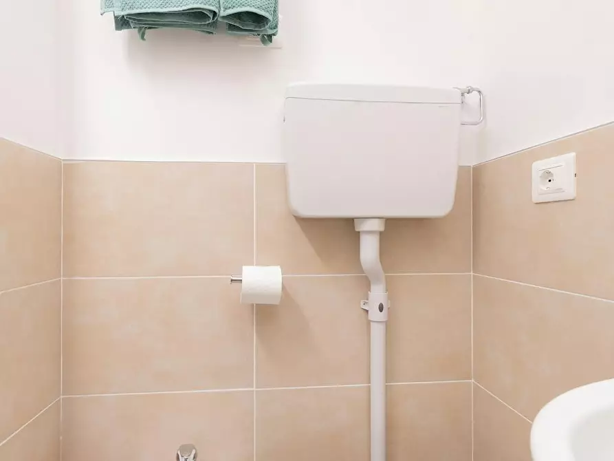 Immagine 7 di Appartamento in affitto  in Viale Principe Amedeo a Rimini