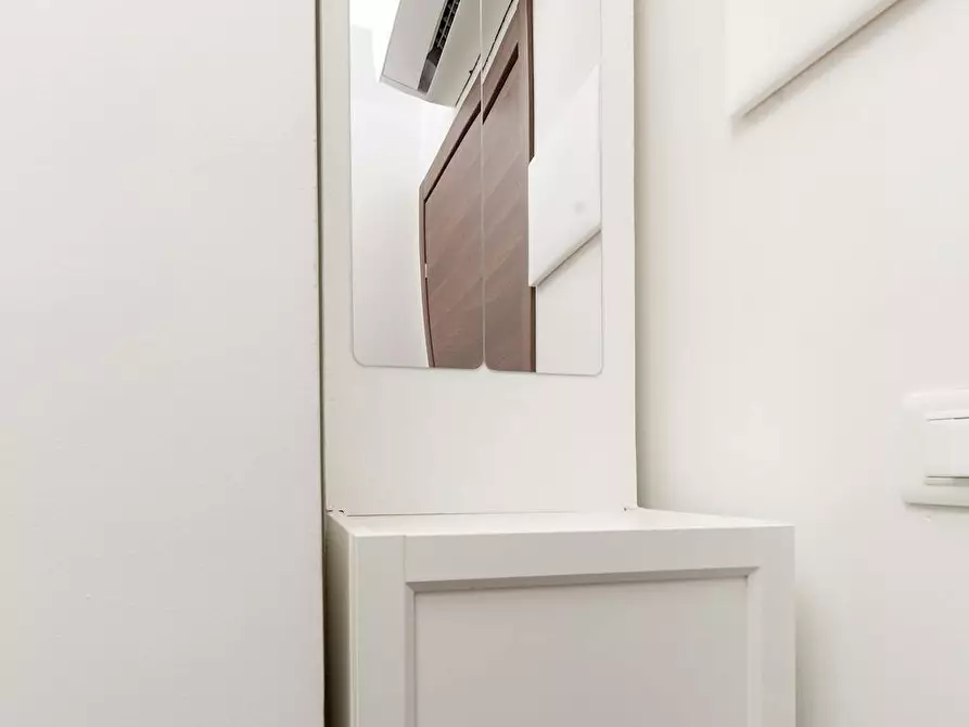 Immagine 8 di Appartamento in affitto  in Viale Principe Amedeo a Rimini