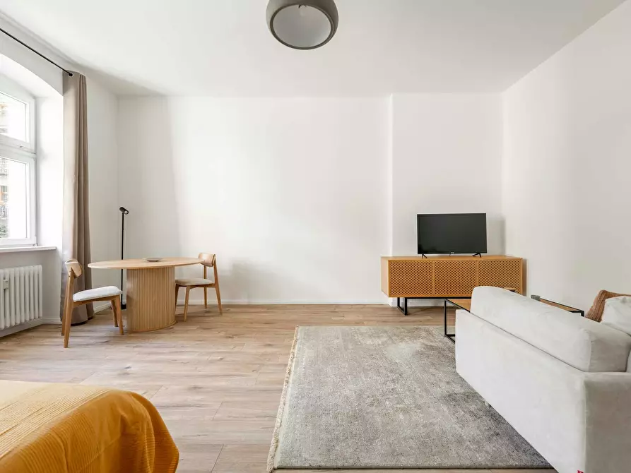 Immagine 4 di Appartamento in affitto  in Koloniestraße a Berlin