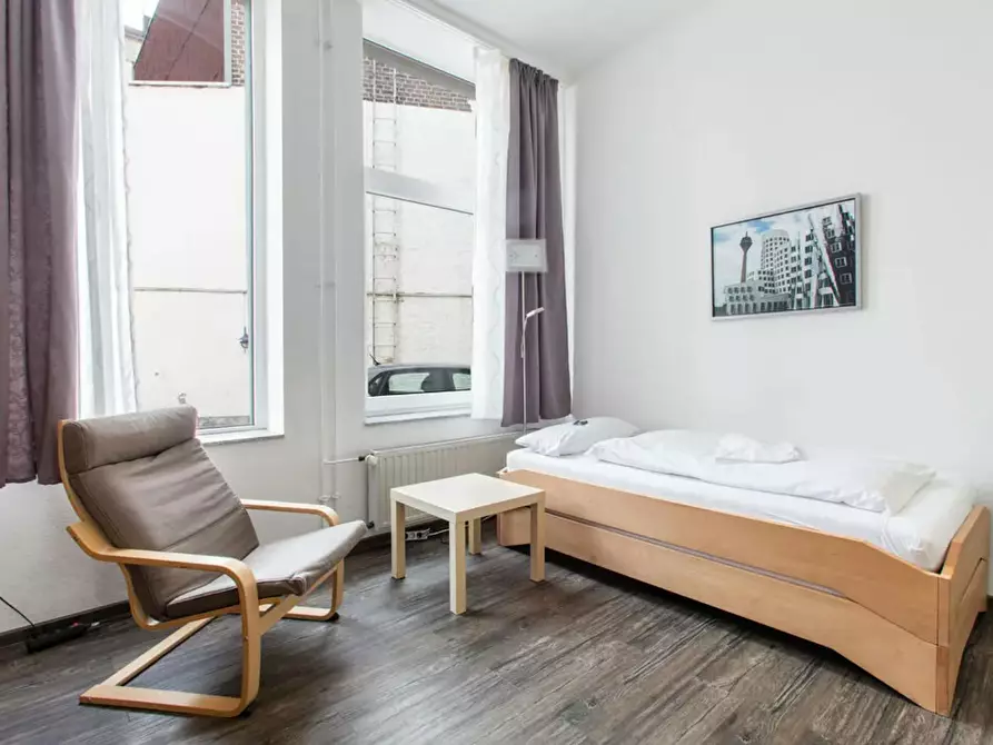 Immagine 2 di Appartamento in affitto  in Morsestraße a Düsseldorf