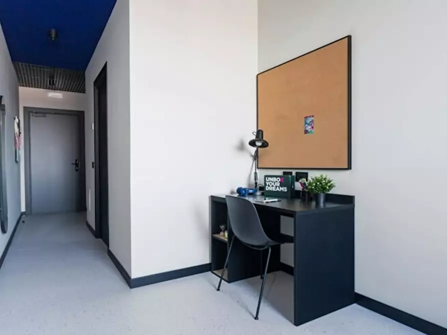 Immagine 3 di Camera in affitto  in Via Galileo Ferraris a Napoli