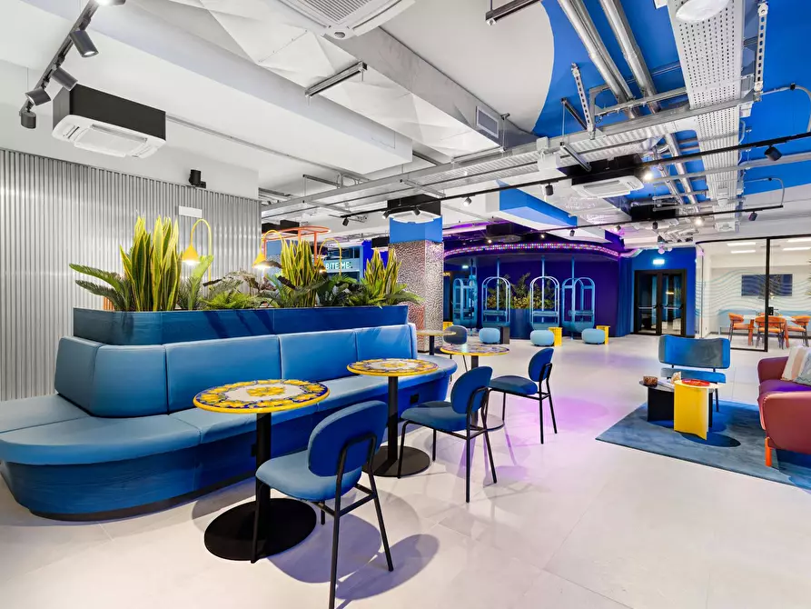 Immagine 10 di Camera in affitto  in Via Galileo Ferraris a Napoli