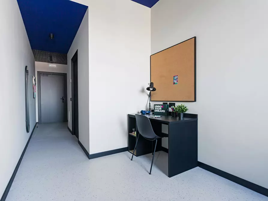 Immagine 1 di Appartamento in affitto  in Via Galileo Ferraris a Napoli