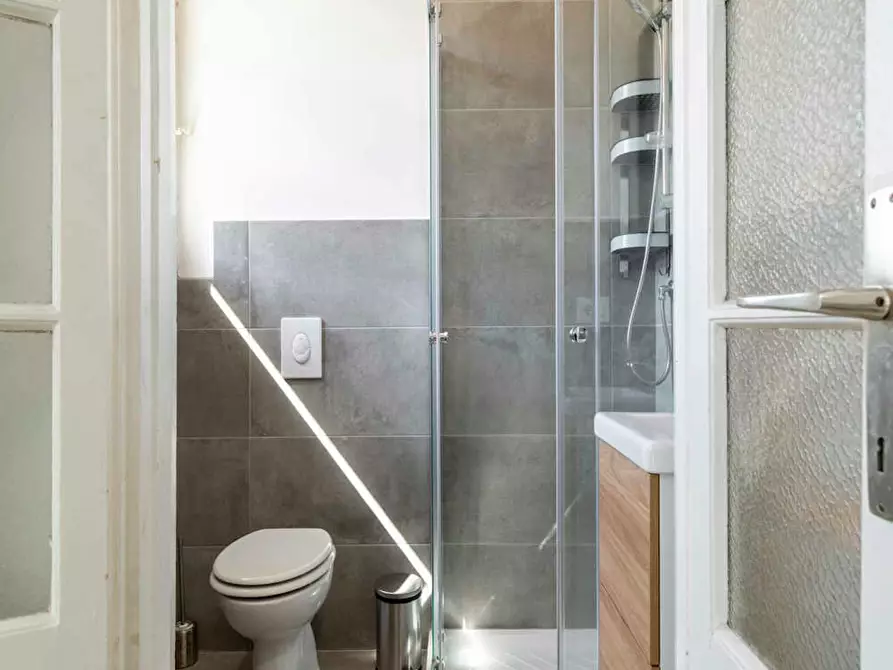 Immagine 9 di Camera in affitto  in Viale Lazio a Milano