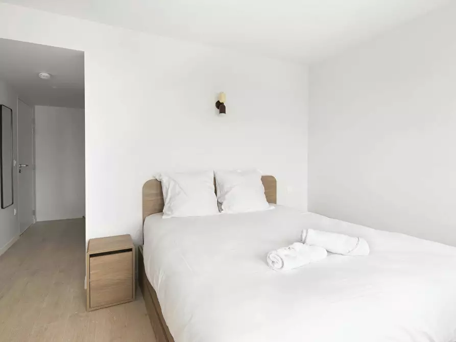 Immagine 7 di Camera in affitto  in Rue Cambronne a Paris