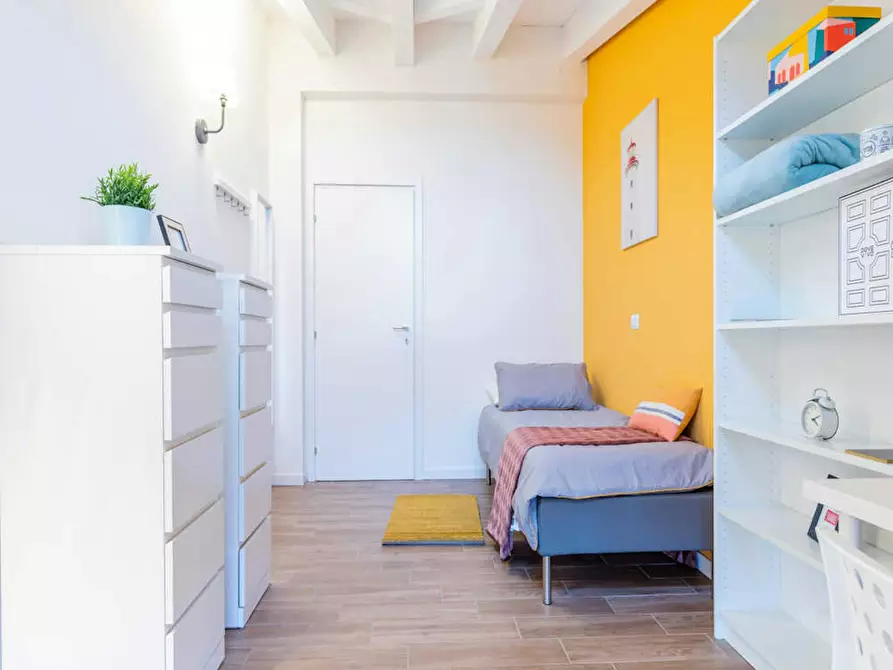 Immagine 7 di Camera in affitto  in Viale Alfredo Oriani a Bologna