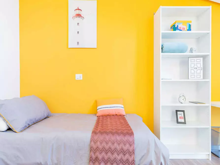 Immagine 4 di Camera in affitto  in Viale Alfredo Oriani a Bologna