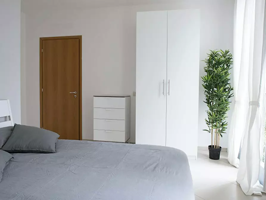 Immagine 1 di Camera in affitto  in Via Giuseppe de Finetti a Milano