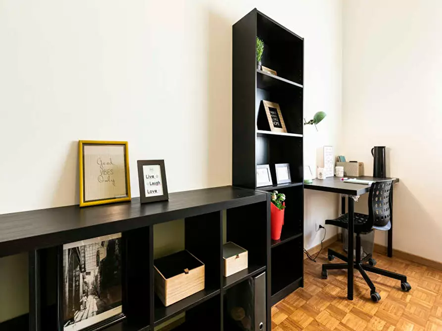 Immagine 8 di Camera in affitto  in Via Ginestre a Buccinasco