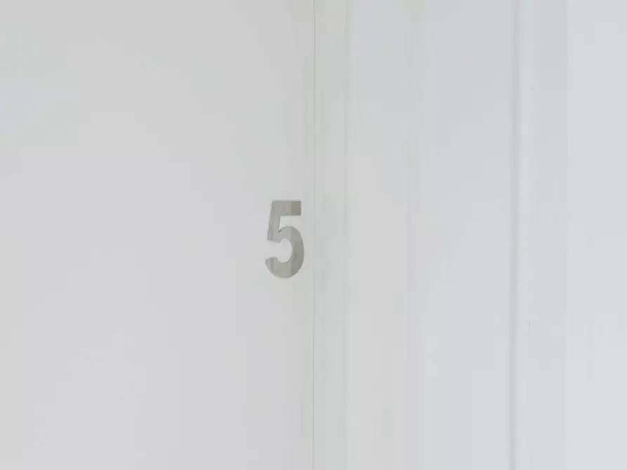 Immagine 1 di Camera in affitto  in Avinguda del Cid a Valencia