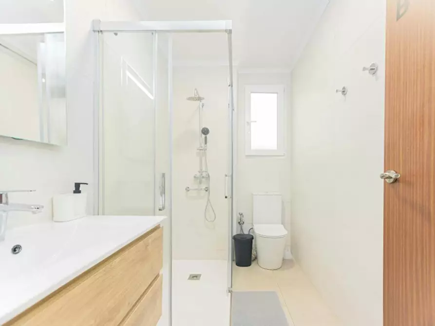 Immagine 10 di Camera in affitto  in Avinguda del Cid a Valencia