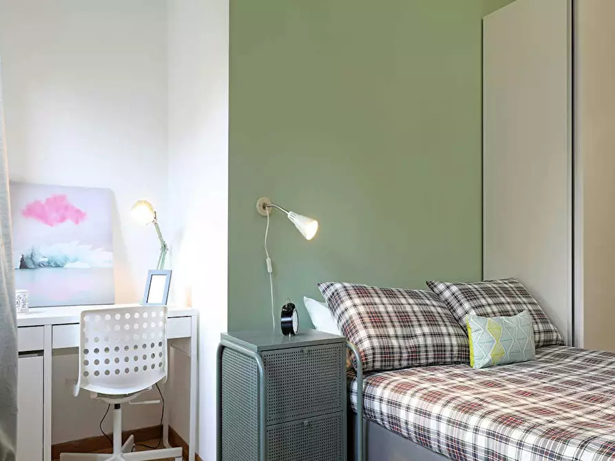 Immagine 3 di Camera in affitto  in Via Cavriglia a Roma