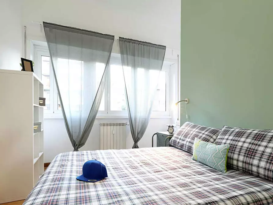 Immagine 1 di Camera in affitto  in Via Cavriglia a Roma