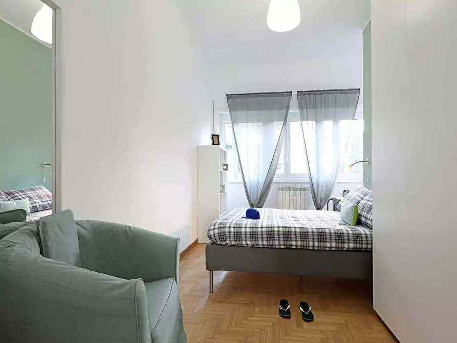 Immagine 5 di Camera in affitto  in Via Cavriglia a Roma