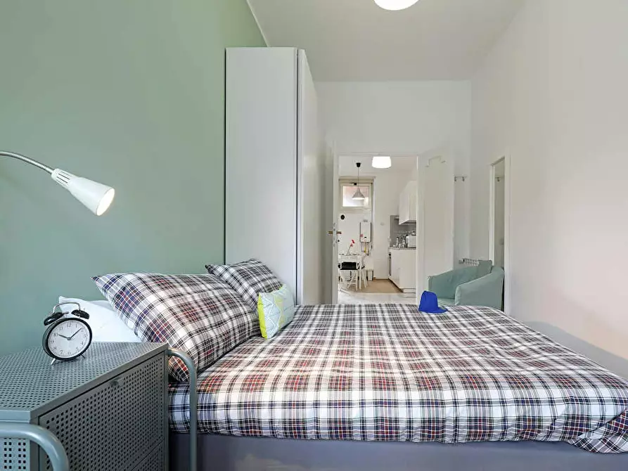 Immagine 2 di Camera in affitto  in Via Cavriglia a Roma