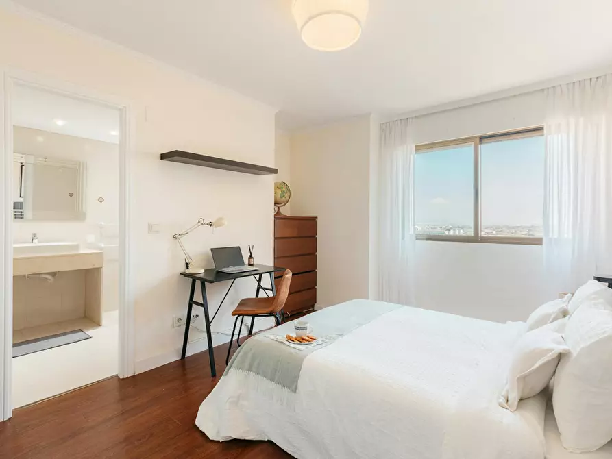 Immagine 6 di Camera in affitto  in Plaça del Mestre Ripoll a Valencia