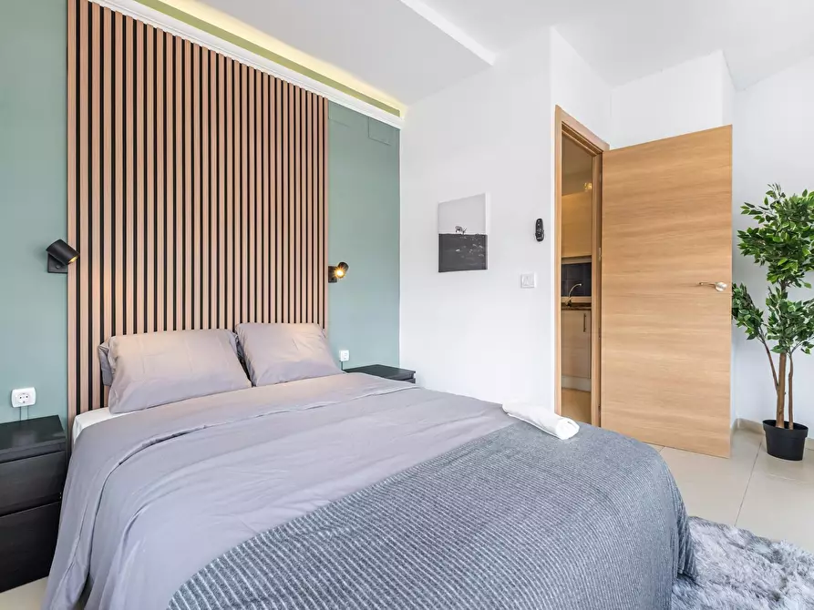 Immagine 3 di Camera in affitto  in Avenida de Aguilera a Alicante/Alacant