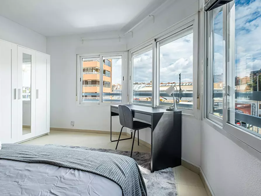 Immagine 4 di Camera in affitto  in Avenida de Aguilera a Alicante/Alacant