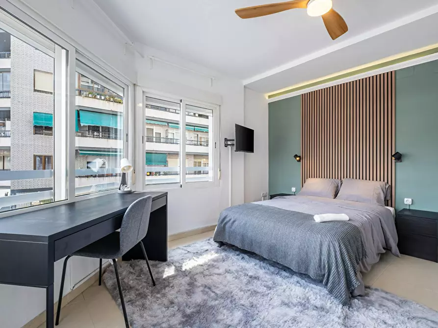 Immagine 1 di Camera in affitto  in Avenida de Aguilera a Alicante/Alacant