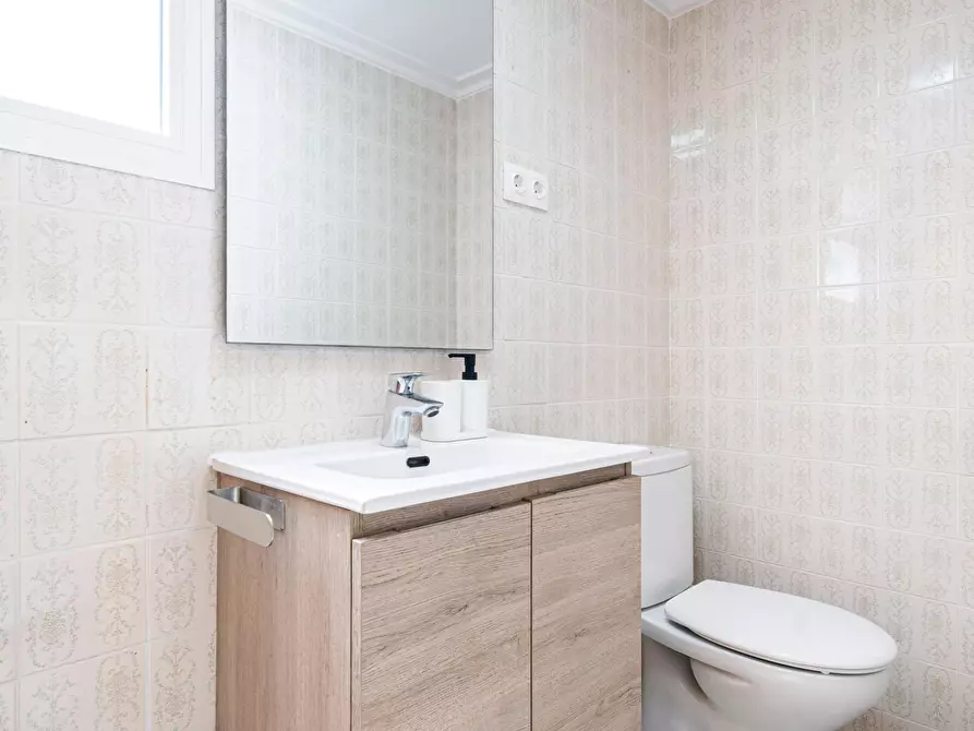 Immagine 10 di Camera in affitto  in Avenida de Aguilera a Alicante/Alacant