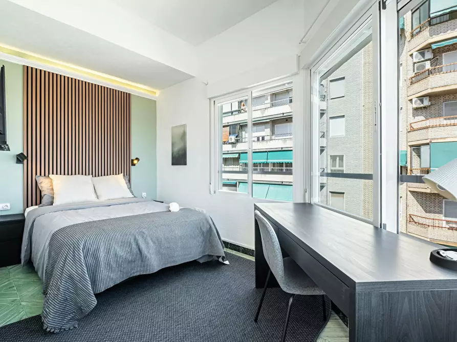 Immagine 3 di Camera in affitto  in Avenida de Aguilera a Alicante/Alacant